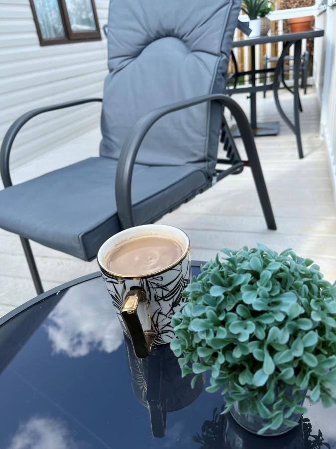 Norfolk Caravan Staycation Pet Friendly Belton with Browston Buitenkant foto