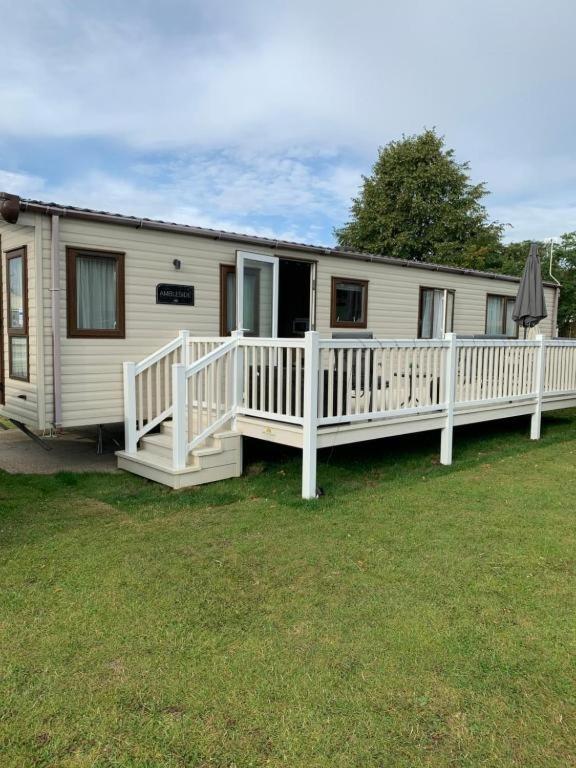 Norfolk Caravan Staycation Pet Friendly Belton with Browston Buitenkant foto