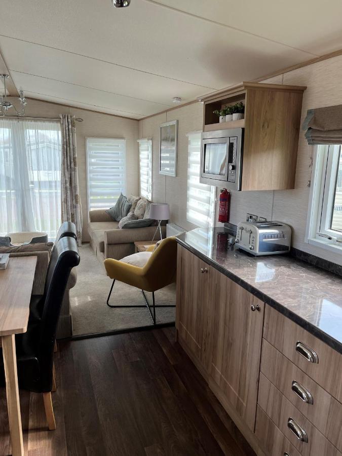 Norfolk Caravan Staycation Pet Friendly Belton with Browston Buitenkant foto