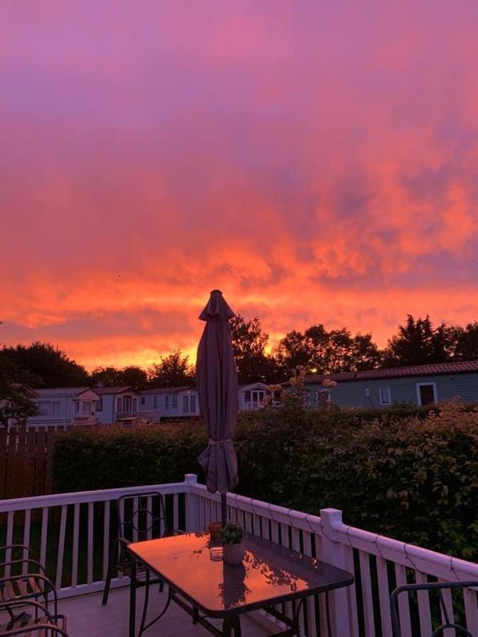 Norfolk Caravan Staycation Pet Friendly Belton with Browston Buitenkant foto